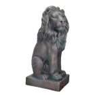 Kunststeinfigur Löwe, altschwarz, Polyresin, Löwenfigur, A RESIN AND MGO SCULPTURE OF A SITTING LION - OLD BLACK