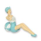 Polyresinfigur Frau in Badekleidung, Retro-Stil, H. 15,3 cm, Dekofigur, A RESIN FIGURINE OF A RETRO BEACH GIRL