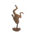 Gusseisen Figur, turnender, springender Frosch, rostfarben, Tierfigur, Tier, Gartenfigur