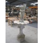 Freistehender Brunnen, Junge mit einem Fisch, Steinbrunnen