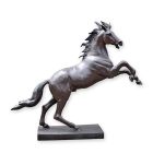 Bronzetierfigur Pferd, Pferdefigur, Bronzepferd, Tierfigur, Gartenfigur, Tierstatue, A BRONZE SCULPTURE OF A STAGGERING HORSE