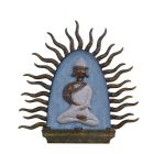 Wanddekoration Teelichthalter mit Buddhafigur, Zinnblech, A TIN BUDDHA WALL PLAQUE WITH 3 TEA-LIGHT HOLDERS