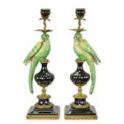 Paar Papageienkerzenleuchter aus Porzellan mit Bronzeanteilen, A PAIR OF BRONZE MOUNTED PORCELAIN PARROT CANDLE HOLDERS