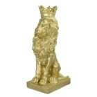 Kunststeinfigur gekrönter Löwe, goldfarben, Polyresin, Löwenfigur, A RESIN CROWNED LION - GOLD