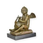 Bronzefigur Putte mit Lyra, Engelfigur, Bronzeengel, Dekofigur, A BRONZE SCULPTURE OF A PUTTO PLAYING LYRE