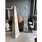 Naturstein, Steinfigur, Obelisken-Paar auf Sockel, Höhe 150 cm, Gartendekoration