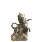 Naturstein, Steinfigur, Löwe mit Krone, Löwenfigur, Tierfigur, Gartenfigur