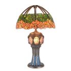 Tischlampe im Tiffany-Stil, Stehlampe, H. 79,5 cm, Ø 51 cm, Raumdekoration, Leuchte, Lampe, A TIFFANY STYLE TABLE LAMP