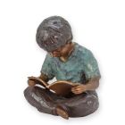 Bronzefigur lesender Junge, Höhe 28 cm, Jungenfigur, Kinderfigur, Gartenfigur, A BRONZE SCULPTURE OF A LITTLE BOY READING A BOOK