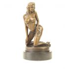 Erotische Bronzefigur nackte, knieende Frau, Höhe 31,5 cm, Frauenerotik, Erotikfigur, Nacktfigur, AN EROTIC BRONZE SCULPTURE OF A FEMALE NUDE