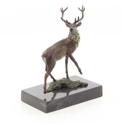 Bronzetierfigur Hirsch, A BRONZE SCULPTURE OF A RED DEER