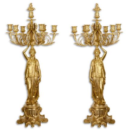 2er-Set 7-flammige Kerzenhalter, A PAIR OF SEVEN LIGHT GILT BRONZE CANDELABRA