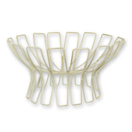 Früchtekorb aus Eisen, AN IRON FRUIT BASKET