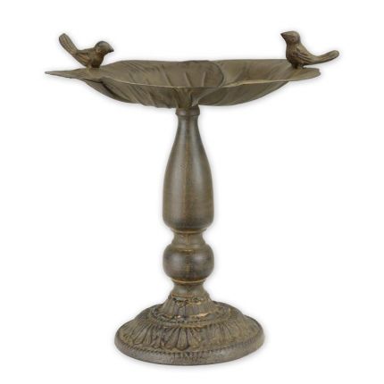 Eisen-Vogelbad auf Ständer, AN IRON BIRD BATH ON STAND
