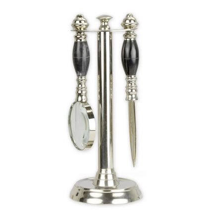 Set mit Lupe und Brieföffner auf einem Ständer - H. 19 cm - schlichtes Design in silber mit schwarzen Griffen