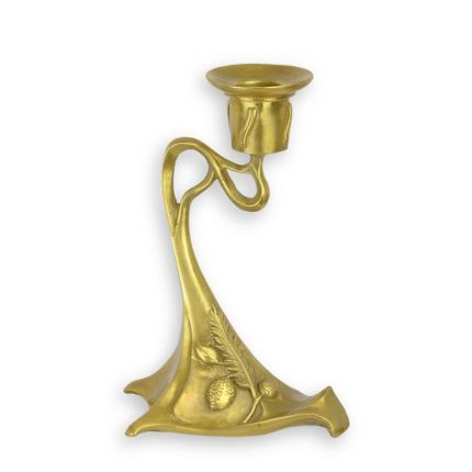 Bronzekerzenhalter im Jugendstil, A BRONZE ART NOUVEAU CANDLESTICK