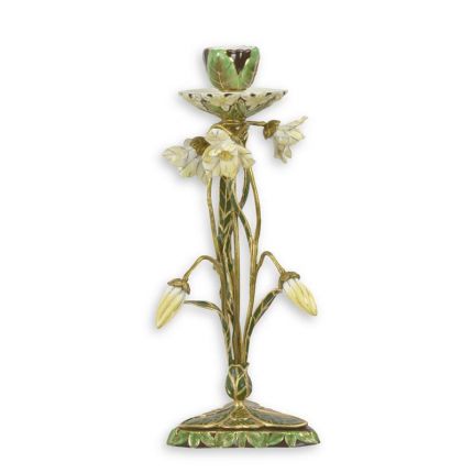 Floraler Porzellan-Kerzenständer mit Bronze, A BRONZE AND PORCELAIN FLORAL CANDLE STAND