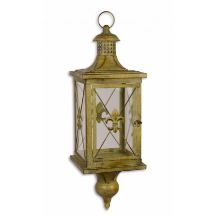 Zinnblech-Hängelaterne, A HANGING TIN LANTERN