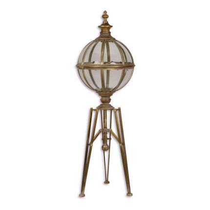 Zinnblech-Laterne auf Dreibeinständer, A TIN TRIPOD LANTERN