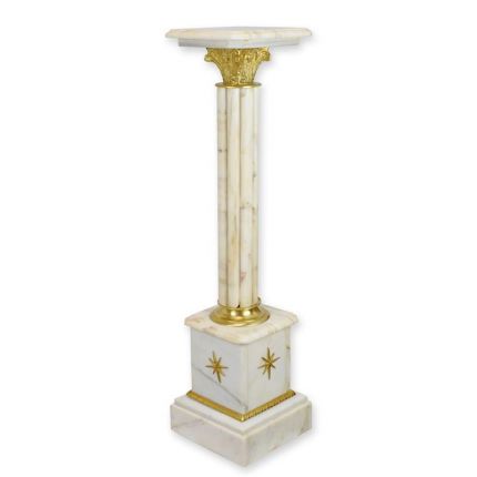 Marmorsäule, onyxweiß, A MARBLE COLUMN - ONYX WHITE