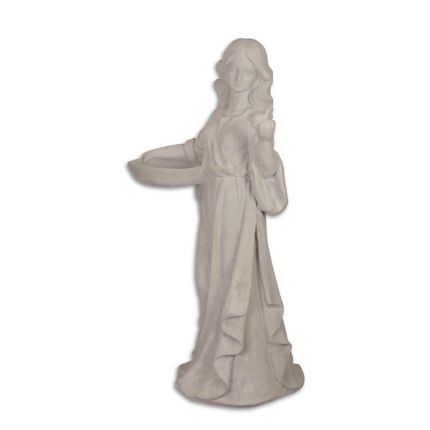 Polyresin-Frauenfigur mit Vogelbad, A RESIN AND MGO SCULPTURE OF A WOMAN HOLDING A BIRD BATH