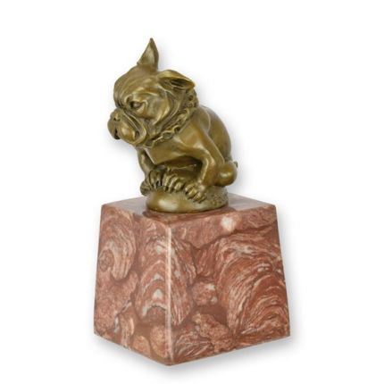 Kleine Bronze-Bulldogge auf rotem Marmor-Sockel - H. 16,1 cm