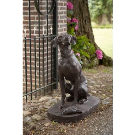 Gusseisen Figur, sitzender Hund auf Untergrund, Tierfigur, Tier