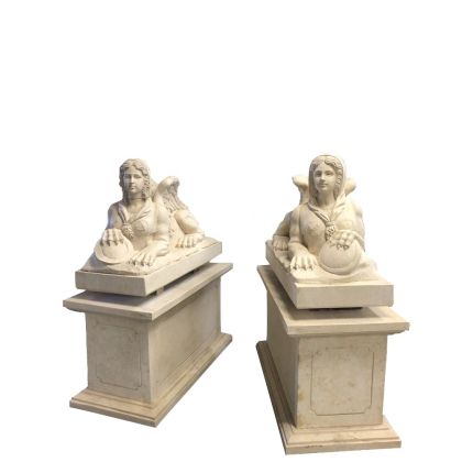 Marmorfigur, Steinfigur, Paar Sphinx auf Sockel, Gartenfigur