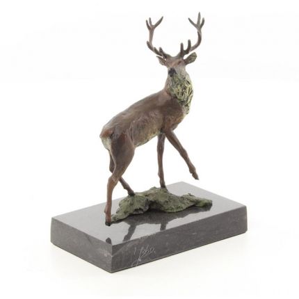 Bronzetierfigur Hirsch, A BRONZE SCULPTURE OF A RED DEER