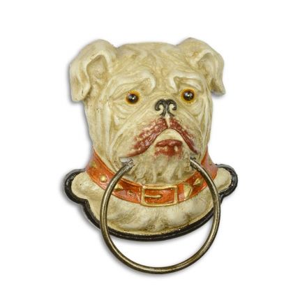 Gusseisendekoration Hundekopf mit Ring, A CAST IRON BULLDOG HEAD TOWEL HOLDER