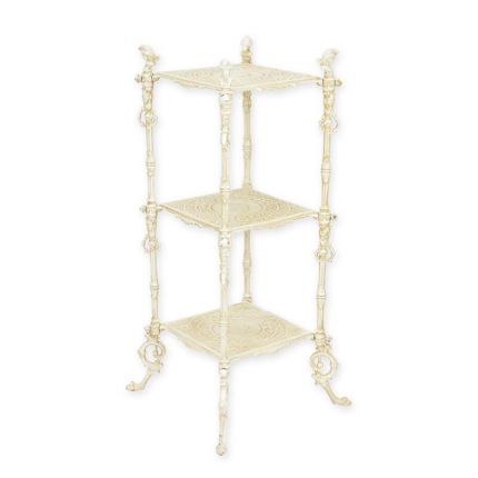 Gusseisenregal, dreistufiger Blumenständer, weiß, A CAST IRON 3 TIER FLOWER TABLE, WHITE