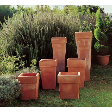 Impruneta Terracotta, Vasi Quadri Alti-Bassi, Blumenkasten, Pflanzvase, quadratisch, verschiedene Höhen, schlicht, Vierecktopf, Bodenvase, Terracottatopf