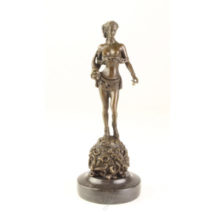 Bronzefigur halbnackte Amazone