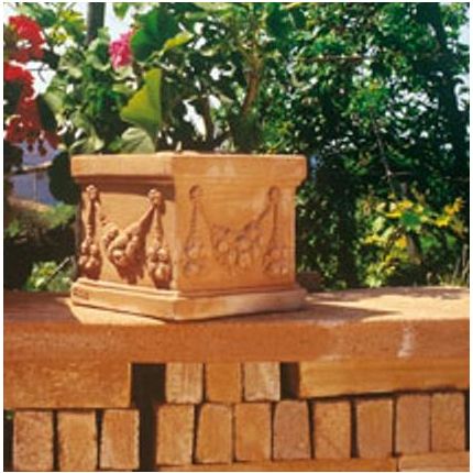 Impruneta Terracotta, Quadrato con festoni, Blumenkasten, quadratisch, verziert, Früchtegirlande, Vierecktopf, Terracottatopf