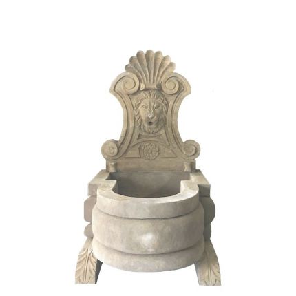 Wandbrunnen mit Löwenkopf,  Wasserstelle, Gartenbrunnen, Wasserbecken, Brunnen, Steinbrunnen, Natursteinbrunnen